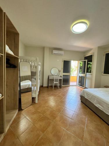 Katil atau katil-katil dalam bilik di Belix Hotel Apartments, Near the Beach
