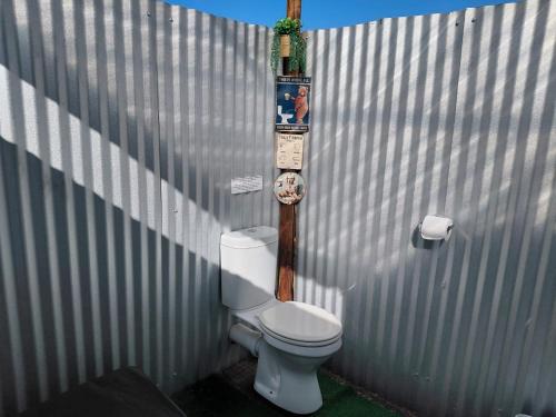 Un baño de Karoo Stone camper