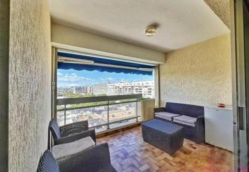 Appartement lumineux avec loggia, vue sur le port, CARNON PLAGE