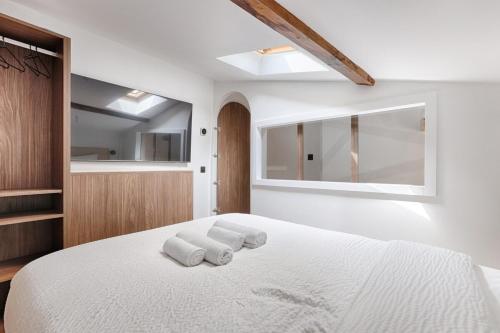 Mykeypers Luxury and Design Loft 2BR 6P with AC Bastille