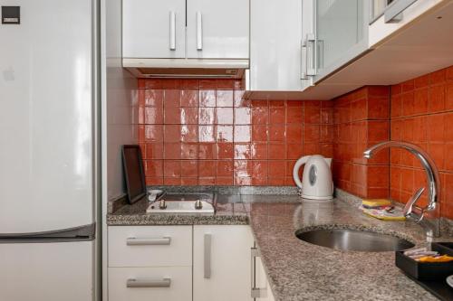 Conde Ibarra Center Suite by Valcambre