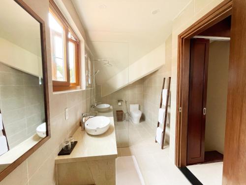 Koupelna v ubytování Phu Hai Beach Resort & Spa Phan Thiet