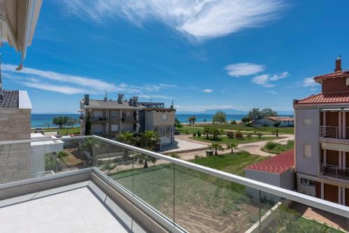 White Pearl Collection