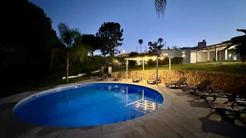 Tropicana - Private Pool - 10 Guests - Albufeira