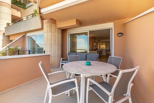 Stylish 2Bed Magna Marbella Apartment