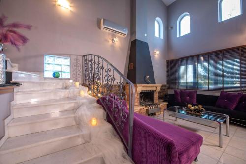 Posedenie v ubytovaní Dana's Luxury Maisonette