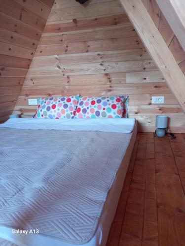 Postel nebo postele na pokoji v ubytování Apartman Andrija