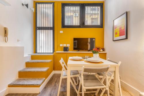 Garibaldis Gem - La Vista Apartments