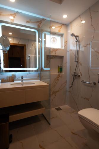 Gallery image of Green Pak Kalam by Pearl Continental in Kalām