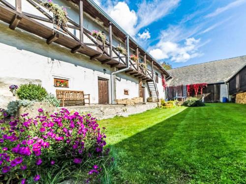 Apartment Relax in Farmhouse by Interhome