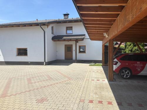 El edificio en el que está el departamento