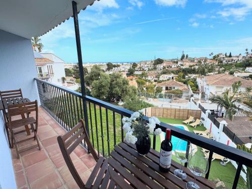 Balkoni atau teres di Nice and spacius villa near Fuengi