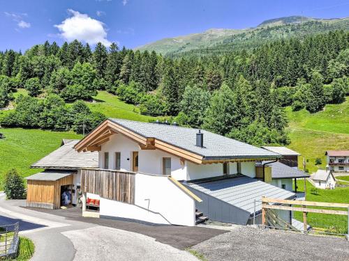 Nespecifikovaný výhled na hory nebo výhled na hory při pohledu z apartmánu