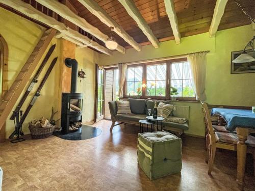 Χώρος καθιστικού στο Holiday Home Black Forest Hideaway by Interhome
