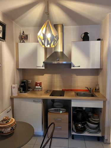 Studio magnan grand balcon