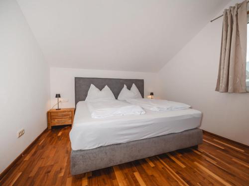 Holiday Home Franz by Interhome