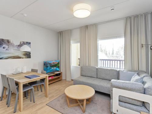 Posezení v ubytování Holiday Home Ruka chalets 3404 by Interhome