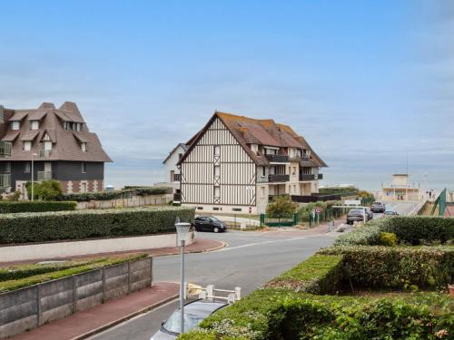 Apartment Les Terrasses de Tourgeville-5 by Interhome