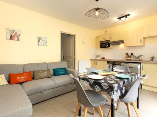 Apartment La Tréherais by Interhome