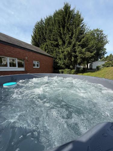 Kolam renang di atau dekat dengan ArdenParks Petite Suisse