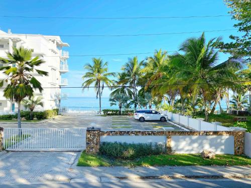 Galeriebild der Unterkunft Spacious Two-Bedroom Getaway with Balcony by the Beach in Centro Puntas