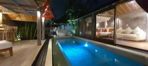 PROMO! Private Vacation Rental Villa Pool & Jacuzzi 4Bedrooms with Free Scooter