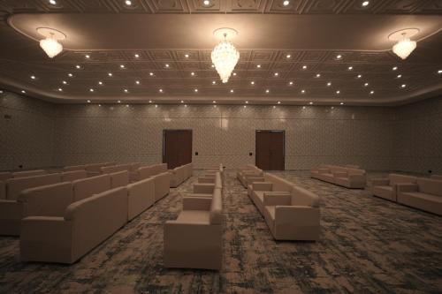 THE TRADE INTERNATIONAL HOTEL Jaipurにあるビジネスエリアまたは会議室