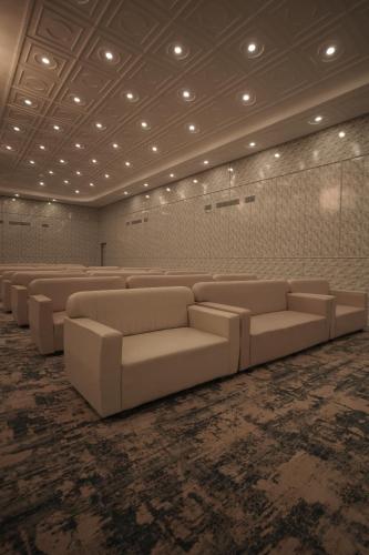 THE TRADE INTERNATIONAL HOTEL Jaipurにあるシーティングエリア