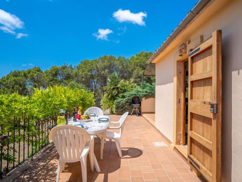 Balkoni atau teres di Holiday Home Recó de Can Pere Mas by Interhome