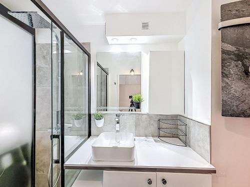 Apartment Les Marquises-3 by Interhome