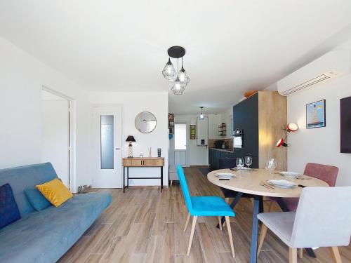 Χώρος καθιστικού στο Holiday Home L'Escale by Interhome