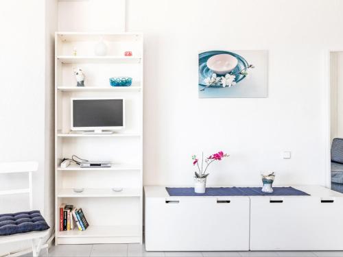 Apartment Neptune-2 by Interhome