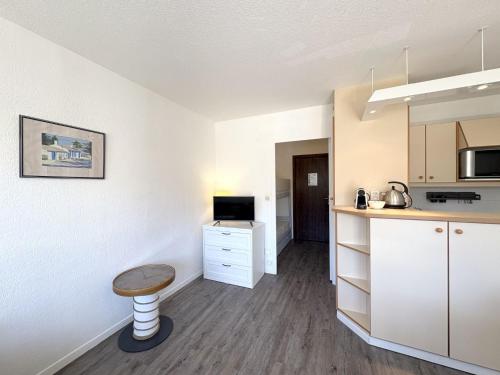Apartment Jetée des Marins-8 by Interhome