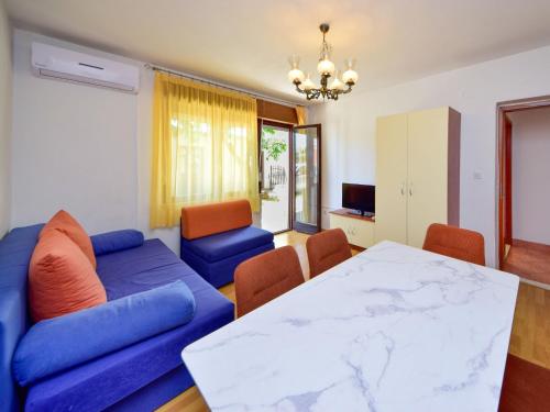 Apartment Domenica by Interhome