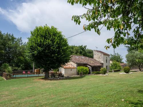 Zahrada ubytování Holiday Home Villa CAPPE by Interhome
