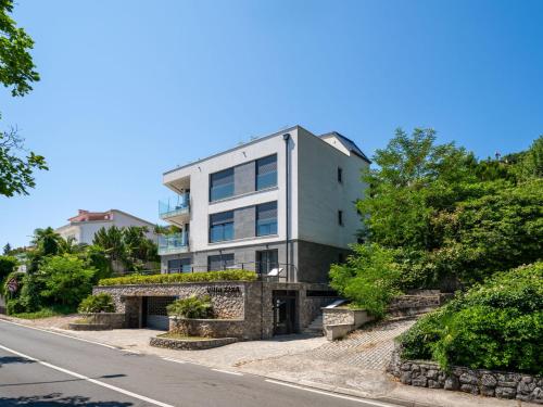 Apartment Villa Ziza-5 by Interhome