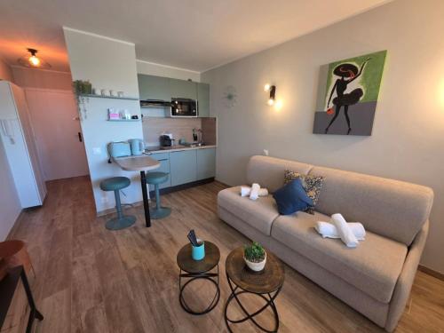 Apartment Les Sablons-3 by Interhome