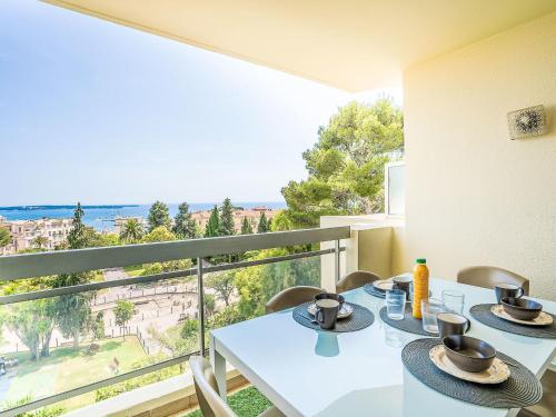 Apartment Cannes Parc-2 by Interhome