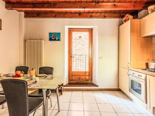 Dapur atau dapur kecil di Holiday Home Milù by Interhome