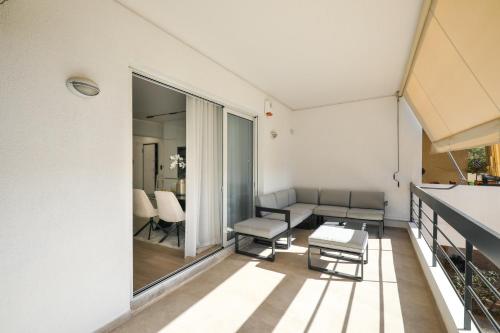 Glyfada Golden Residence - 3 bedroom - Greecing