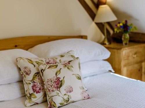 2 bed in Thame CC068にあるベッド
