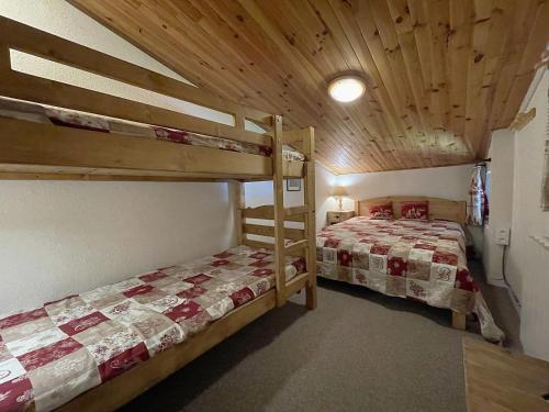 Appartement montagnard pour 7 pers avec mezzanine, proche des pistes aux Menuires - FR-1-452-30