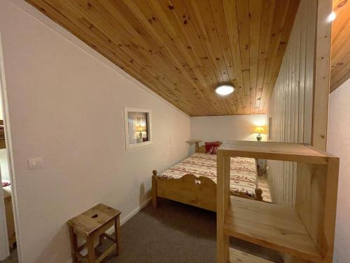 Appartement montagnard pour 7 pers avec mezzanine, proche des pistes aux Menuires - FR-1-452-30