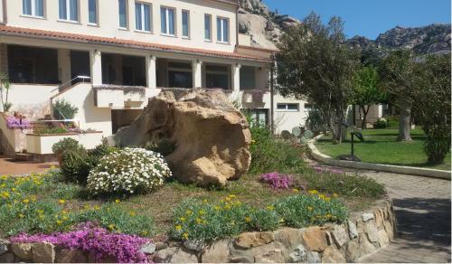Gallery image of Hotel Nido D'aquila in La Maddalena