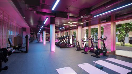 Embassy Boulevard by Your Perfect Stay London- Apart-Hotel Style photo 54
