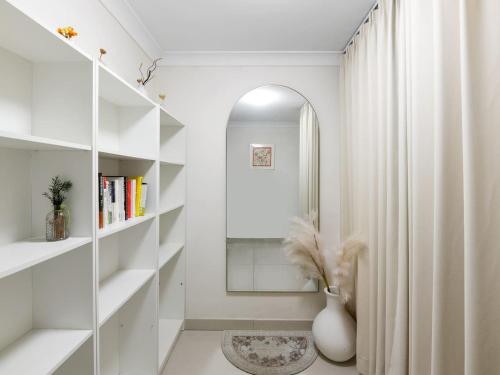 Perpustakaan di rumah percutian