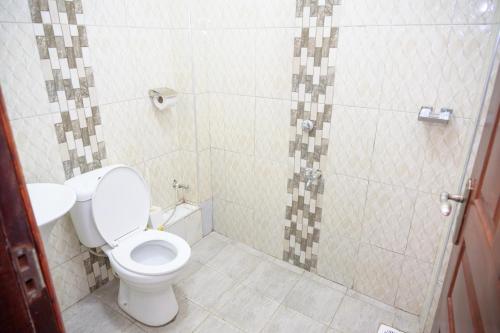 Bilik mandi di SpringStone executive STUDIO apartment A19