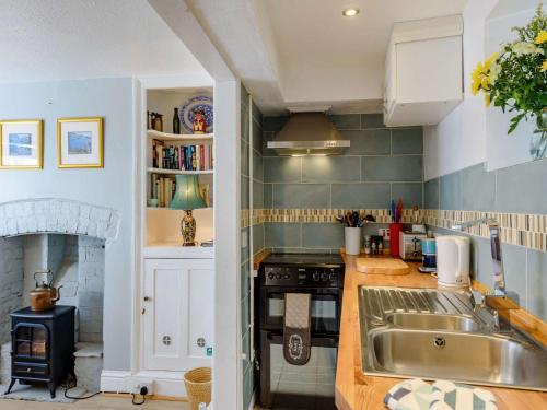 Η κουζίνα ή μικρή κουζίνα στο 1 Bed in Presteigne 55285