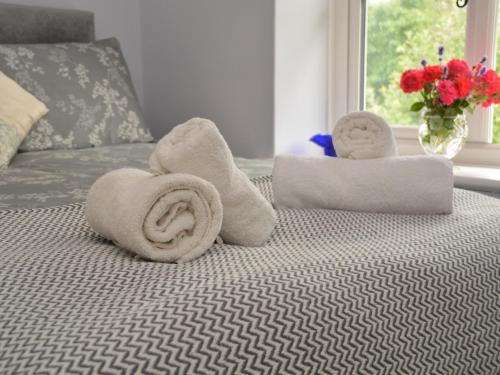 Ένα ή περισσότερα κρεβάτια σε δωμάτιο στο 2 bed in West Bay 61181