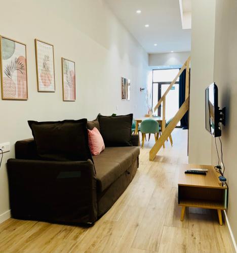 Modern Apartment with Style near Center